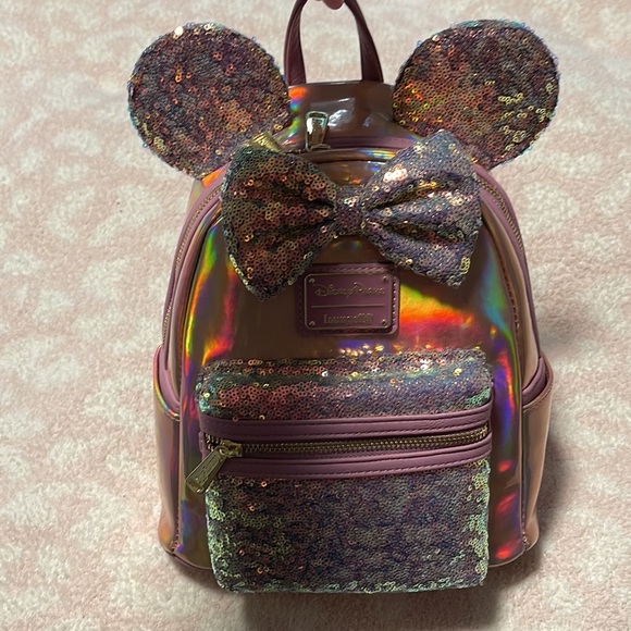 NWT Minnie Mouse EARidescent Mini Backpack by Loungefly - Picture 8 of 10